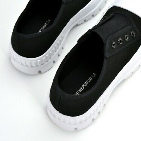 Black canvas chunky sneaker - Picture 4 of 8